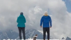 Poslednje fotografije Alme i Denisa Okanovića slamaju srce: Samo dva dana pre tragedije nasmejani pozirali na 4.500 metara