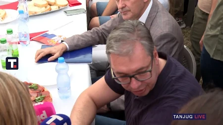 "Oni koji napadaju porodicu ne razumeju suštinu srpskog društva i srpske države!" Predsednik komentarisao bestijalne postupke blokadera