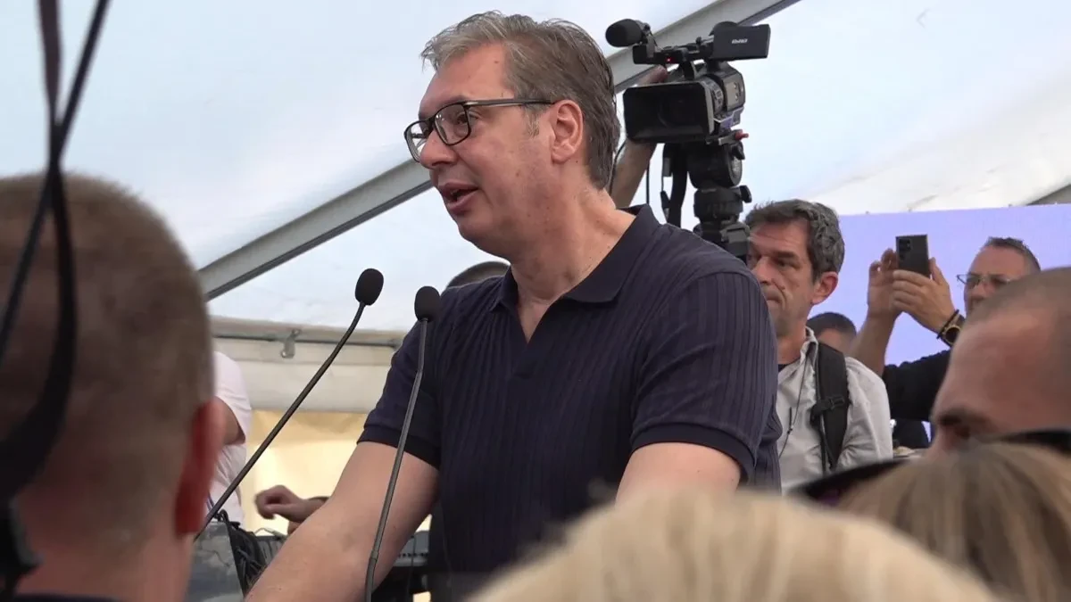 "Ako ne bude tako, ja ih pitam da li će priznati rezultate?" Predsednik o tvrdnjama blokadera da pobeđuju na izborima