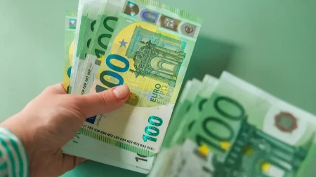 Velika promena - ECB predstavila 10 predloga dizajna budućih novčanica evra
