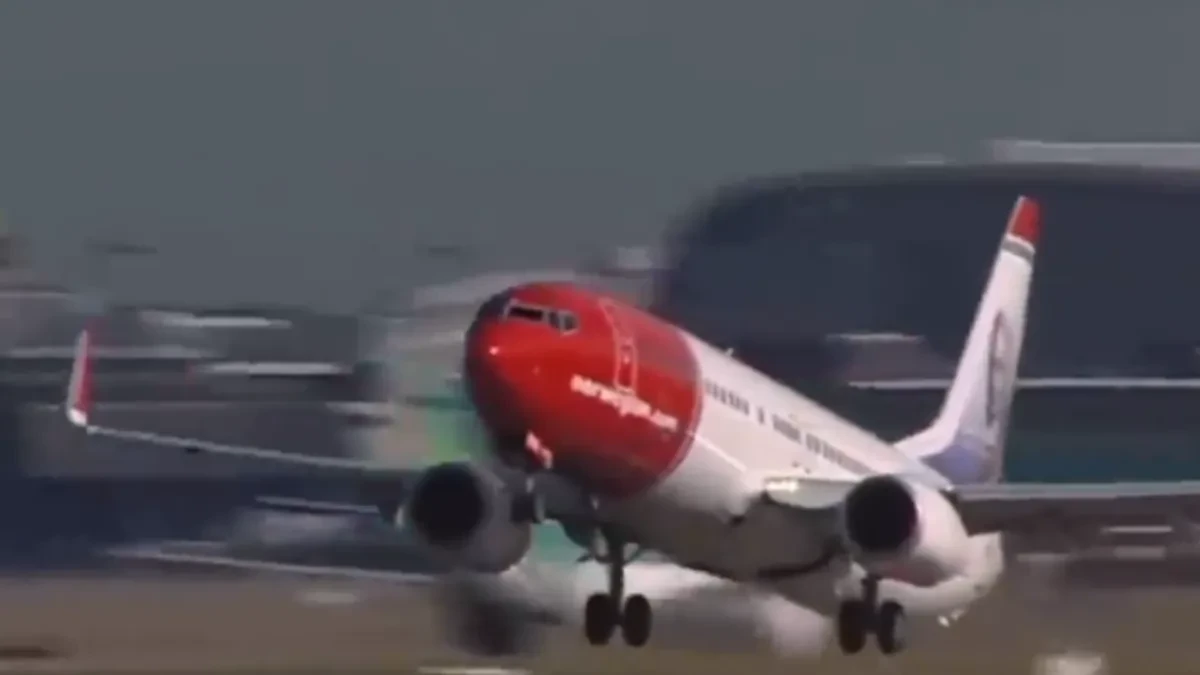 Nova drama u avionu! Leteli za Dubrovnik kada je pukao prozor