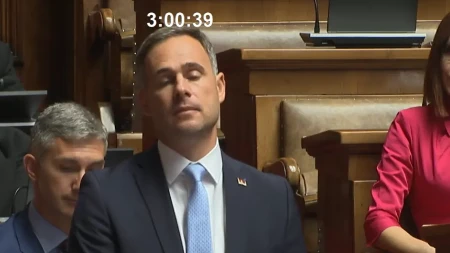 Blokaderski novinari raspalili po Aleksiću! "Mnogo je, kume" Smorio ih samo tako