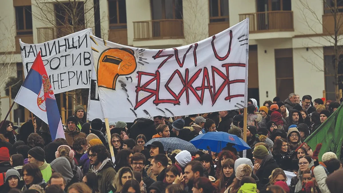 Vučić uputio poruku plenumašima: Ako slučajno izgubite...
