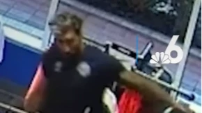 Bivši teniser napravio haos, udarao glavom u staklo (VIDEO)