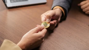 Ništa od oporavka - bitkoin nastavio pad, investitori sve oprezniji