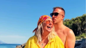Počelo veliko slavlje! Partner Dee Đurđević puca od sreće, svi mu cepaju majicu: "Uplašio sam se više od nje"