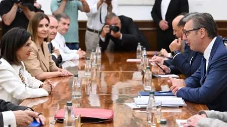 Vučić otkrio detalje razgovora sa ministarkom odbrane Španije: "Nastavićemo da razvijamo bliske partnerske odnose"
