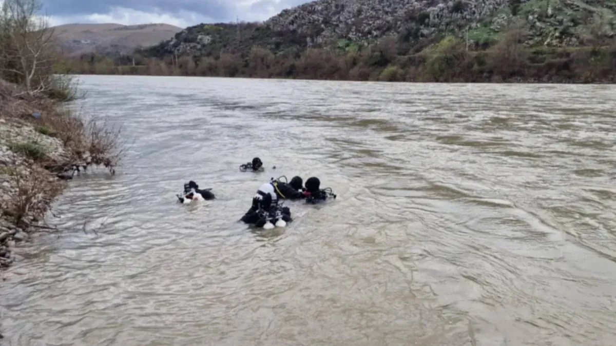 Pronađeno telo jednog deteta, za drugim se traga! Tragedija na reci Strumi: Baka i deda stradali