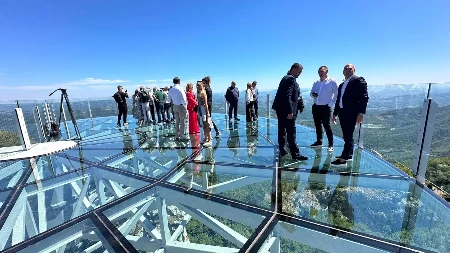 Tačno u podne: Vučić obilazi čudesnu turističku atrakciju na Kablaru! (FOTO/VIDEO)