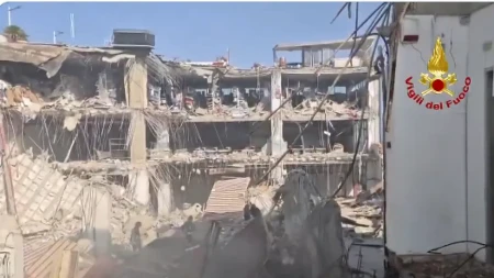 Drama u poznatom letovalištu na Siciliji! Zgrada eksplodirala i sravnila se sa zemljom, traga se za nestalima (VIDEO)