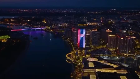Kula Beograd zasijala u bojama dve zastave! Mali objavio spektakularan snimak i poslao moćnu poruku (VIDEO)
