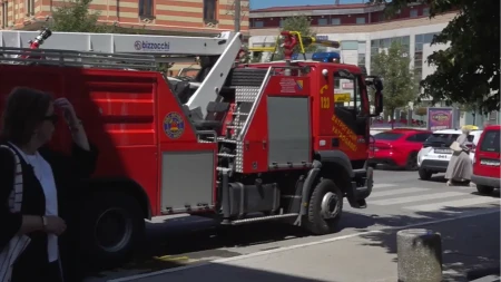 Izbio požar u porodičnoj kući, jedna osoba preminula: Stravična nesreće kod Vrbasa 