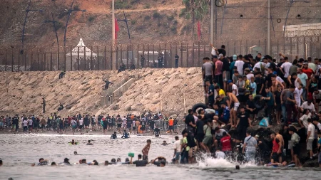 "Španija da se isključi iz Šengena!" Panika u EU, skoro 60.000 migranata ušlo u zemlju: "Ovo ne može da se nastavi!" (FOTO)