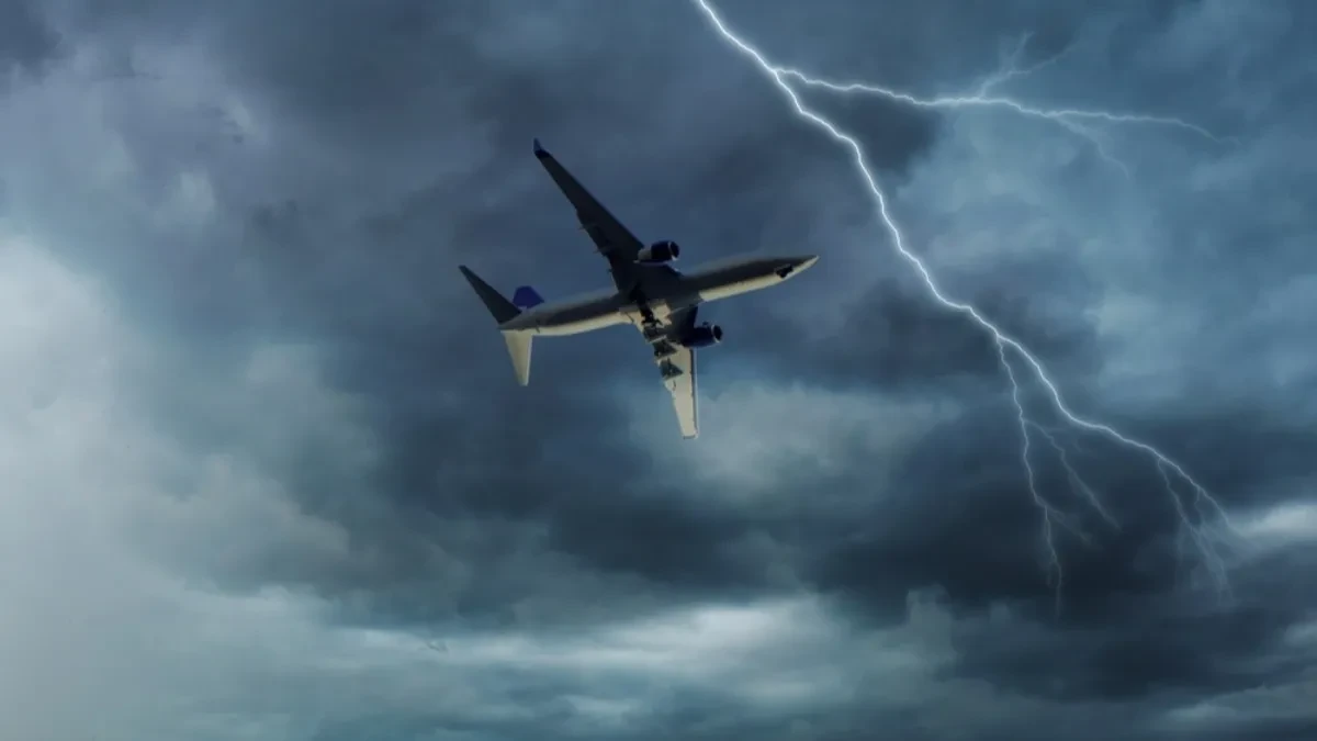 Drama na letu za Beč: Grom udario u avion sa 106 putnika