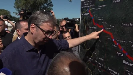 Dajem konkurs ko nađe rupu na auto-putu! Vučić: Drobnjak će da plati u parama, a ja...