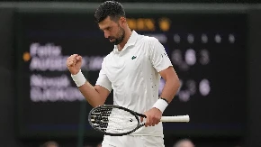 Novak Đoković se posle više od pet sati borbe plasirao u polufinale Vimbldona