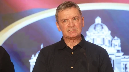 Ćuta ismejao studente: Plenumaši nisu normalni, traže podršku, a kriju se od svih  
