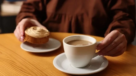 Opasna kombinacija: Ovu namirnicu nikako ne jedite uz kafu