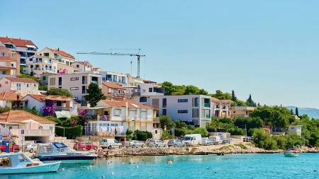 Kvadrat kuće pored mora jeftiniji od kvadrata u Sopotu: Oglas sa Jadrana mnoge naterao da se zapitaju