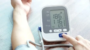 Spustite pritisak za 2 minuta: Kardiolog otkrio šta provereno radi, ova tačka na telu je ključna