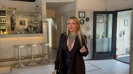 "Skot! Iskoristio me je" Pevačica pobesnela, razotkrila bivšeg, pa progovorila o intimi