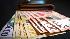 Najavljuje se isplata 20.000 dinara od 1. do 15. avgusta: Evo koje građane će obradovati novčana pomoć