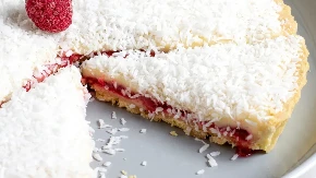 Nepečeni tart sa kokosom za julske rođendane: Nema paljenja rerne, a savršen