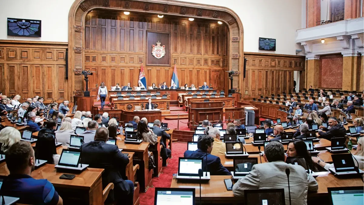 Istorijski zakon pred usvajanjem u Skupštini: Roditelji negovatelji dobijaju staž i platu koja raste, ministarka objasnila sve detalje!