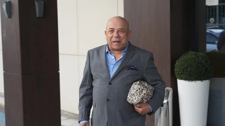 Pevač imao moždani udar! Žalio se na pritisak, pa odmah završio u bolnici (FOTO)