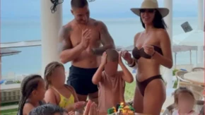 Bojana i Mirko Šijan sinu proslavili peti rođendan u Grčkoj! Sve pucalo od veselja, ponosni roditelji nisu skidali osmeh