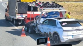 Kamion čuvao mesto nesreće, pa ga udario automobil: Haos na Milošu Velikom