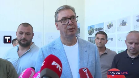 Vučić govori o vojnom roku: Evo kakve promene se najavljuju! (FOTO/VIDEO)