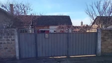Kuća od 150 kvadrata za 38.000 evra: Uz nju idu lokal, garaža i 10 ari placa, a papiri su 1/1