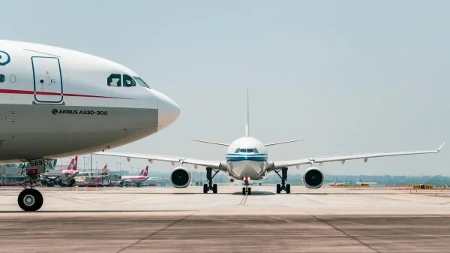 Avion samo što se zarolao na pisti, kada je morao hitno da se vrati na terminal: Razlog je bio neverovatan - pilot to nikad ranije nije doživeo