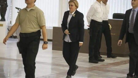 Mrdić: U Vašingtonu tužilac se zaklinje pred predsednikom, a u Beogradu vrhovni tužilac pred strancima napada predsednika!