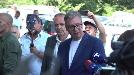"Nisam pozvao na bojkot Hvara i Brača" Vučić: Stoput mi je lepše sve u Srbiji