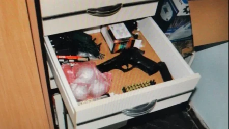 U stanu držao arsenal oružja: Evo šta je UKP zaplenio na Čukarici i zašto je na licu mesta morao da interveniše i EPS! (FOTO)