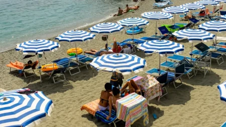 Srpkinja naručila kupaći za "one dane" za samo 500 dinara: Testirala ga nasred plaže, a onda pokazala peškir