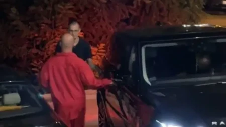 Ćerka našeg pevača radi u Ministarstvu spoljnih poslova: Deca mu se nikada nisu javno eksponirala!