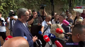 Vučić sa narodom u Paraćinu: Znaju li ljudi koliko para dajemo? (FOTO/VIDEO)