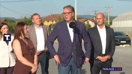 Meštani tražili od Vučića pare od pre 25 godina, njegov odgovor odjeknuo: „Lepo ste to smislili“