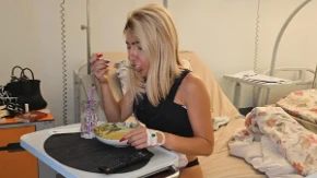 Poznato u kakvom je stanju Jovana Jeremić nakon operacije: Pojavila se fotorgafija iz bolnice