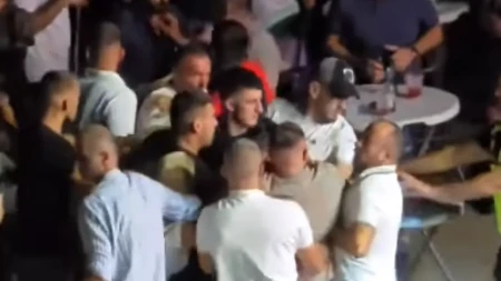 Jeziva tuča na koncertu Amadeus benda, obezbeđenje i policija hitno reagovali (VIDEO)