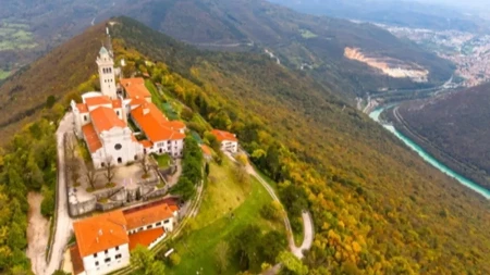 ZAŠTO ŽENE NE SMEJU NA SV. GORU? Kazna za prekršaj je surova