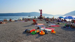 Apartmani i do 250 evra, kafa 2,50, a tek cene ležaljki - Tivat više nije jeftin