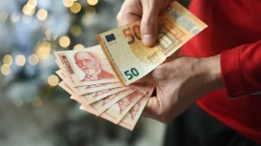 Hoće li povećanje iznositi najavljenih 50 evra: Odluka se donosi sutra u 10 časova