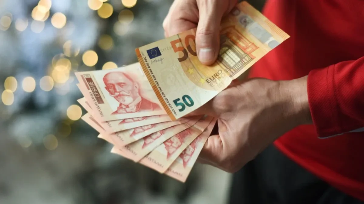 Hoće li povećanje iznositi najavljenih 50 evra: Odluka se donosi sutra u 10 časova