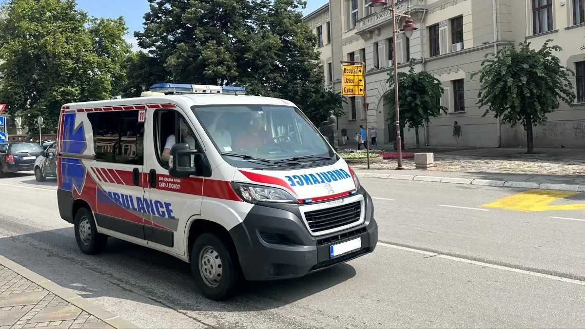 Muškarac pao sa motora u Svilajncu: Hitno prevezen u bolnicu
