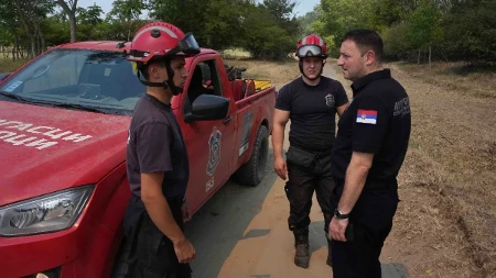 Veliko poštovanje za sve heroje na terenu: Danonoćna bitka sa vatrenom stihijom, borba za peščaru ne prestaje!