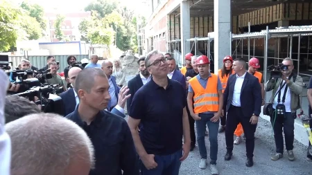"Najbolja bolnica u jugoistočnoj Evropi za svu decu Srbije" Vučić obilazi radove na sanaciji GAK i na izgradnji dečije klinike "Tiršova 2"
